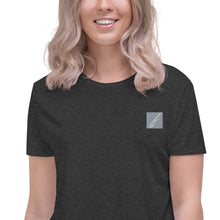 Încarcă imaginea în vizualizatorul Galerie, f Tricou decupat